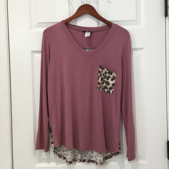 LEOPARD PRINT DETAILED BLOUSE - Picture 1 of 4